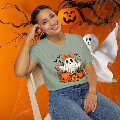 Cute Ghost Halloween T-Shirt – Pumpkin & Floral Graphic Tee for Women, Fall Aesthetic Spooky Season Shirt