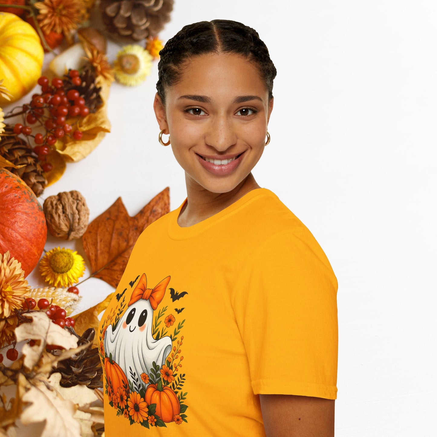 Cute Ghost Halloween T-Shirt – Pumpkin & Floral Graphic Tee for Women, Fall Aesthetic Spooky Season Shirt